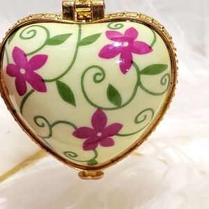 Flower Hope heart porcelain trinket box ornament